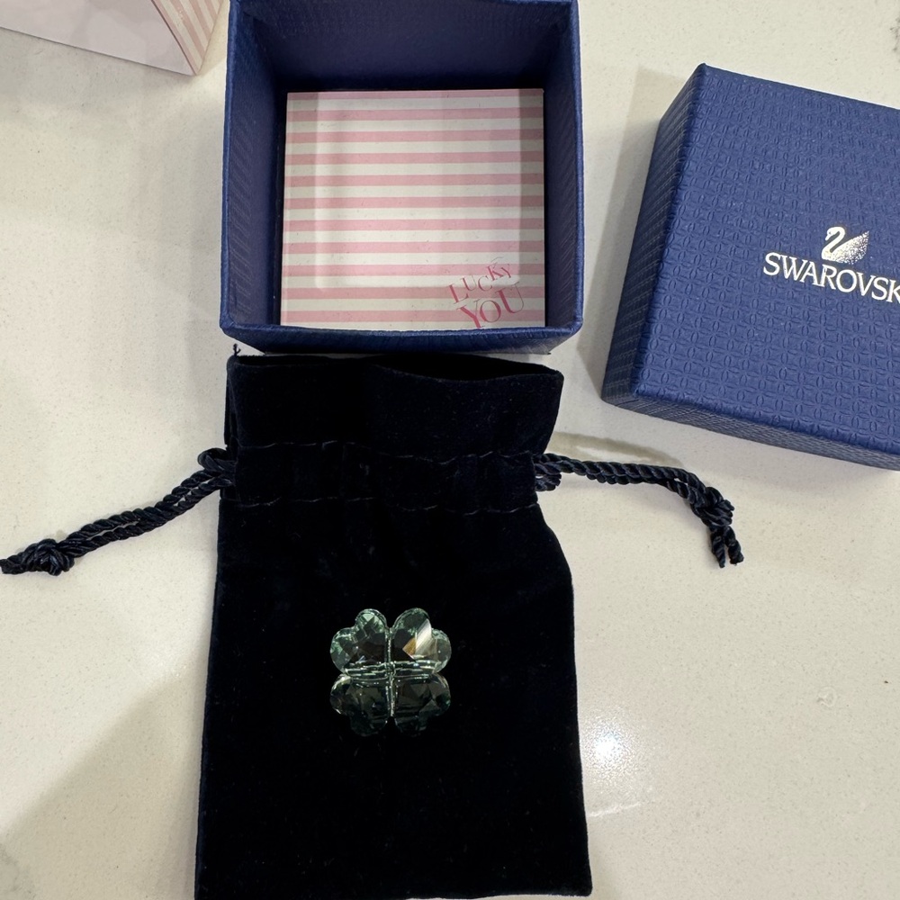 SWAROVSKI LUCKY CLOVER